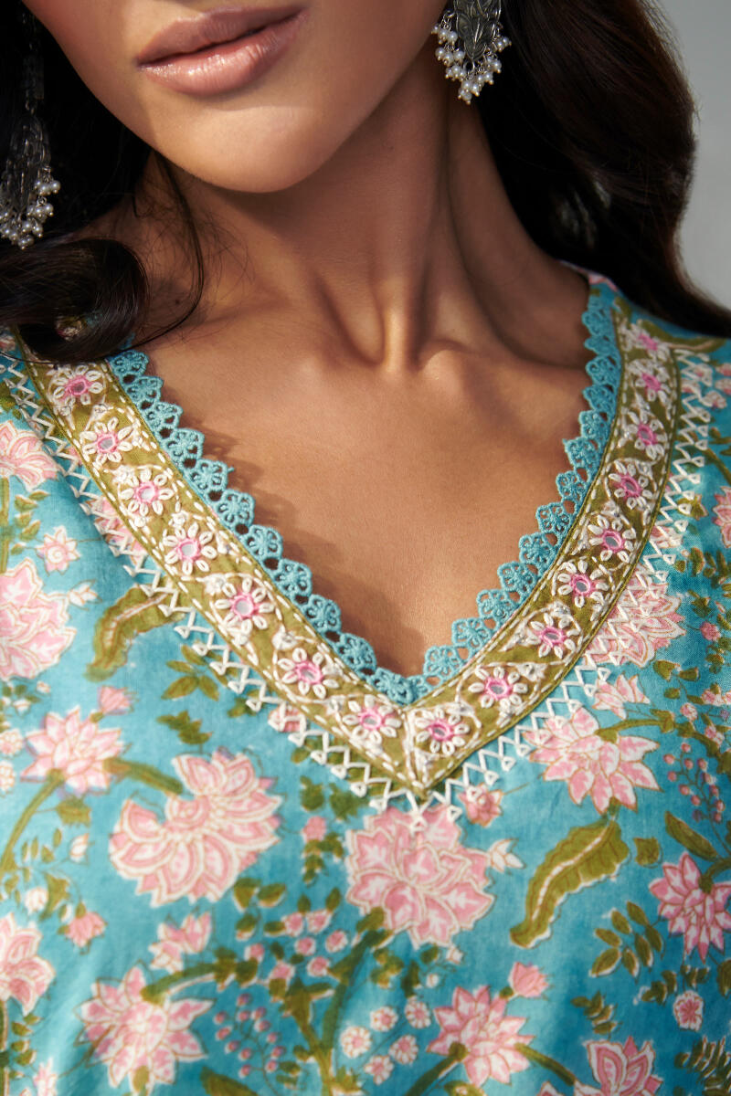 Nasrine Rabiya Sanganeri Kurta