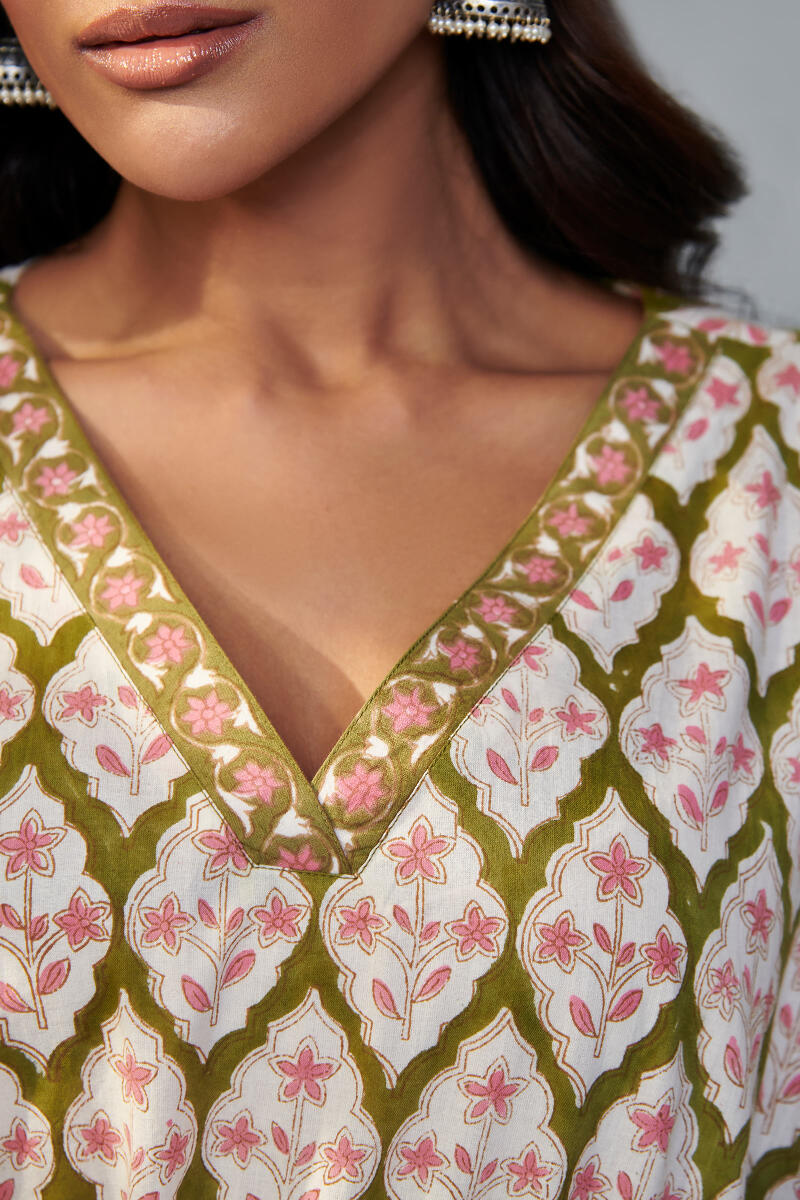 Nasrine Rabiya Sanganeri Kaftan