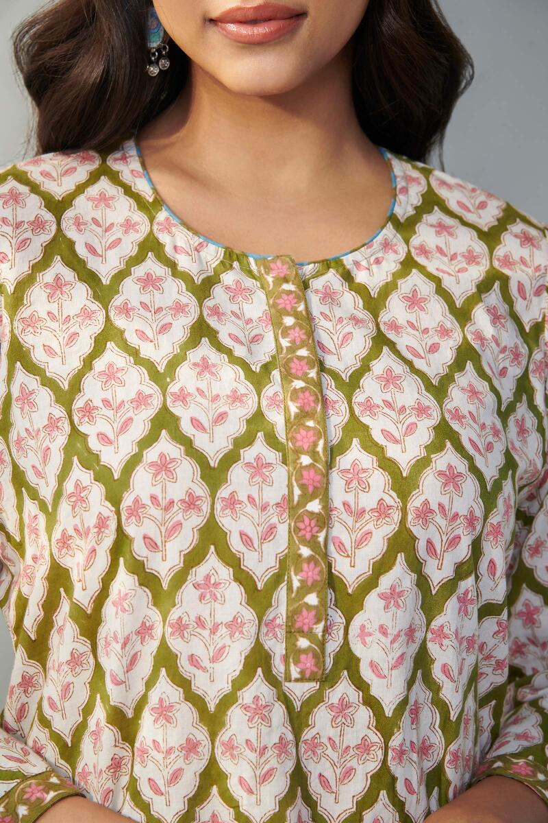 Nasrine Simar Sanganeri Pyjama Set