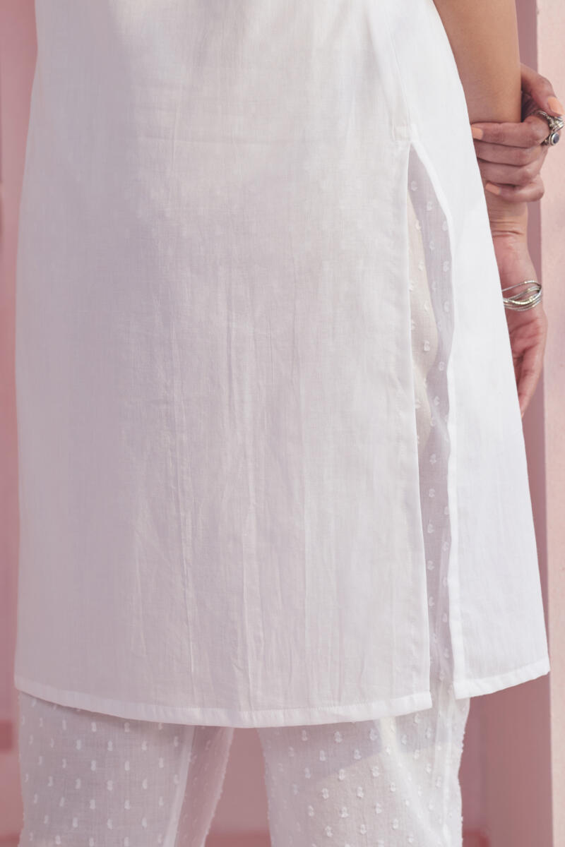 Raahat White Slip