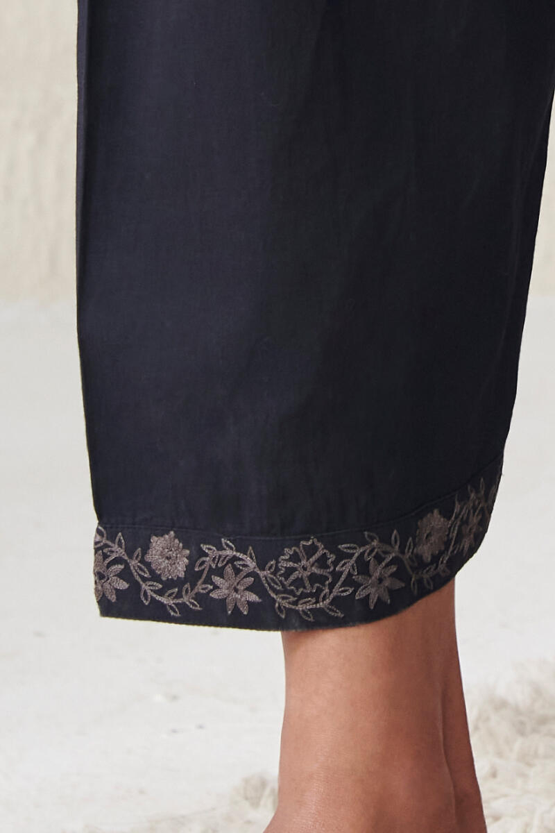 Roza Zeniya Black Cotton Salwar