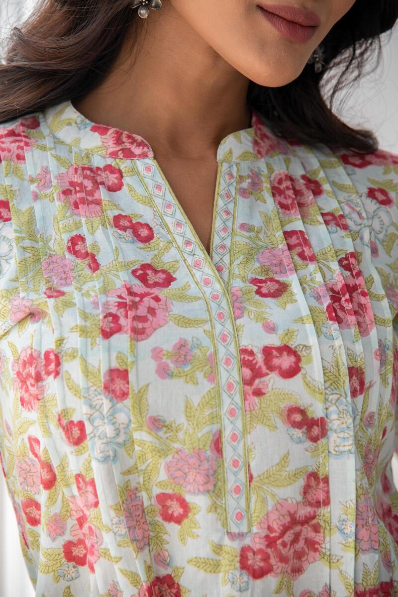 Nasrine Mahira Sanganeri Top