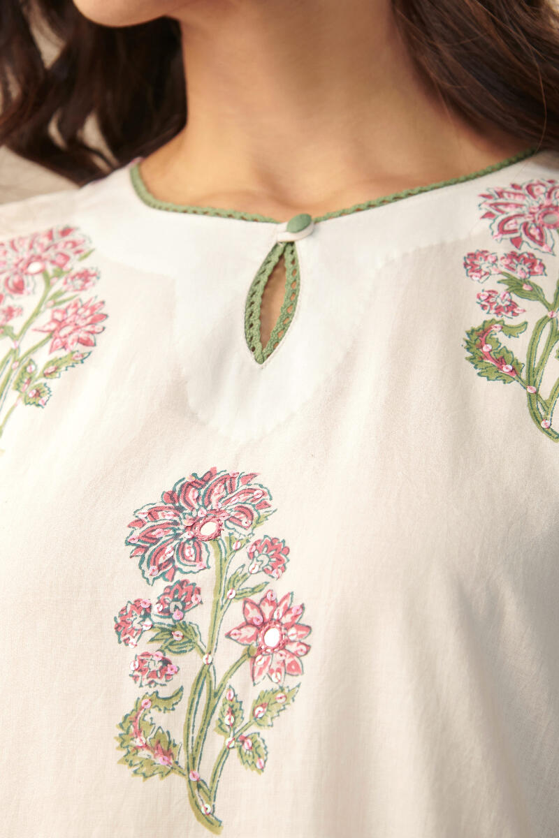 Nasrine Nahida Sanganeri Kurta