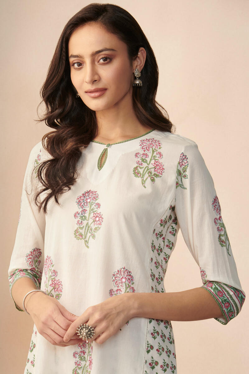 Nasrine Nahida Sanganeri Kurta