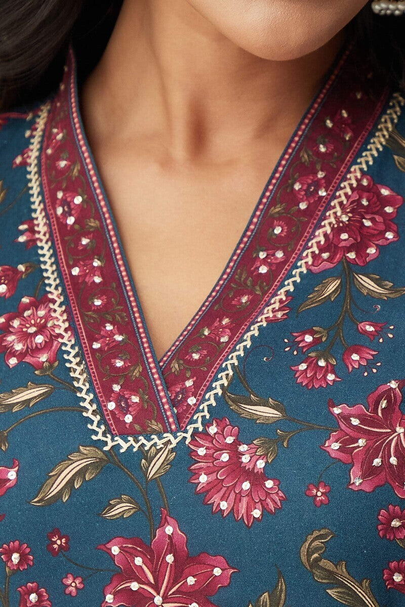 Mahnoor Saira Kurta