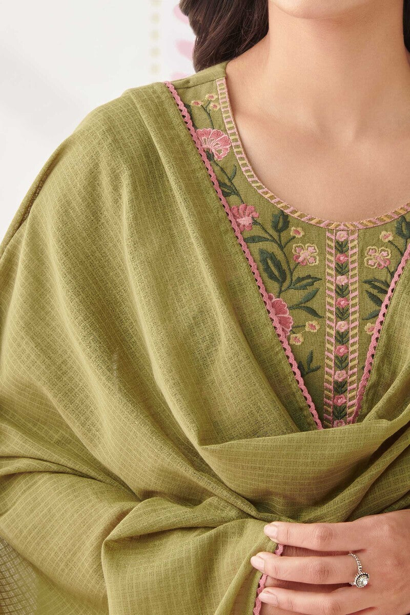 Roza Nafisa Dupatta