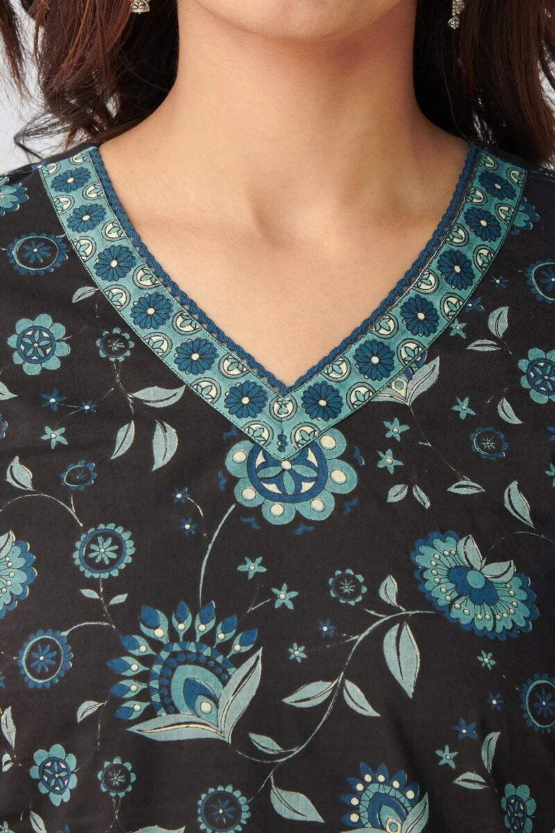 Gauhar Nida Top