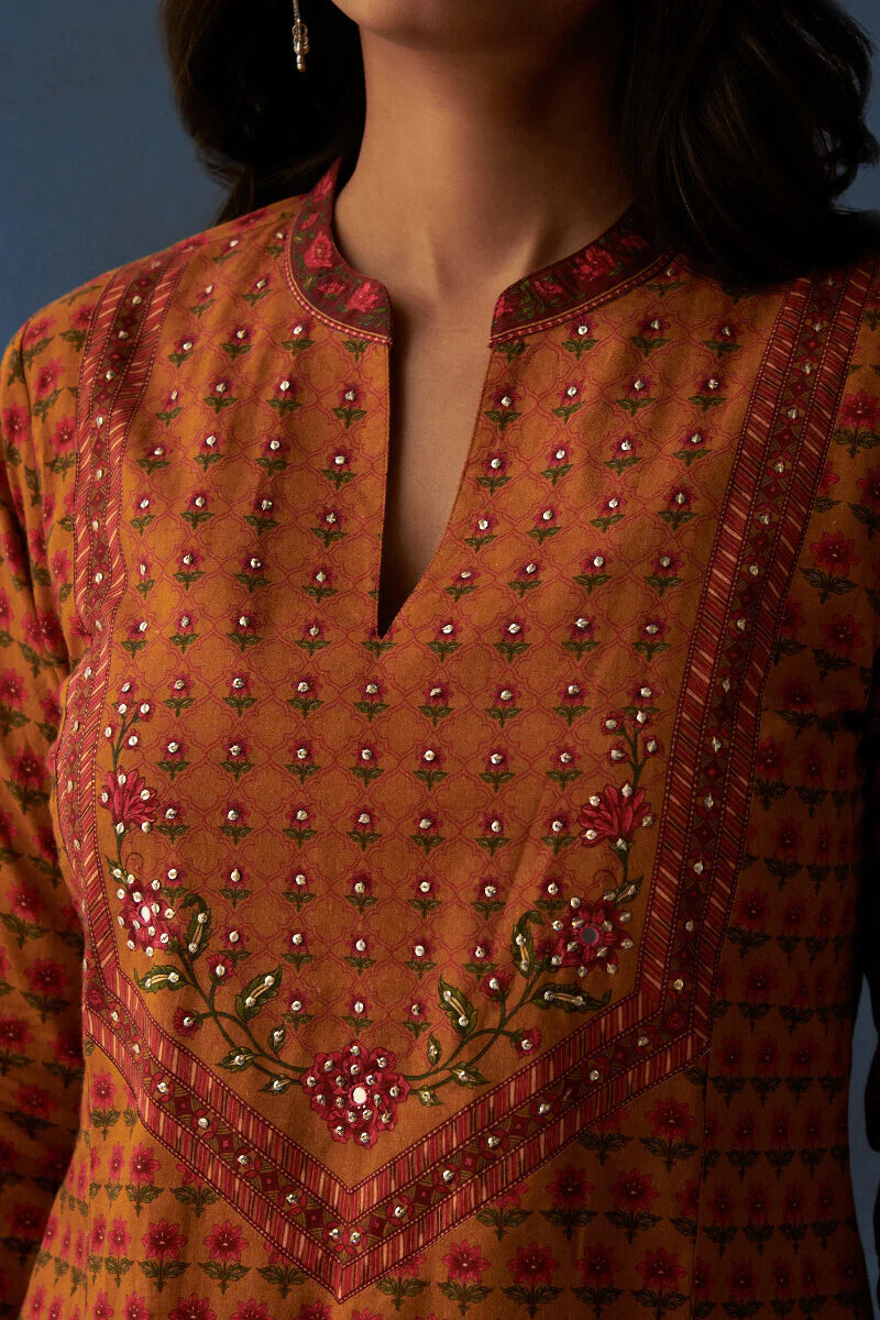 Surplus: Mahnoor Ameera Kurta