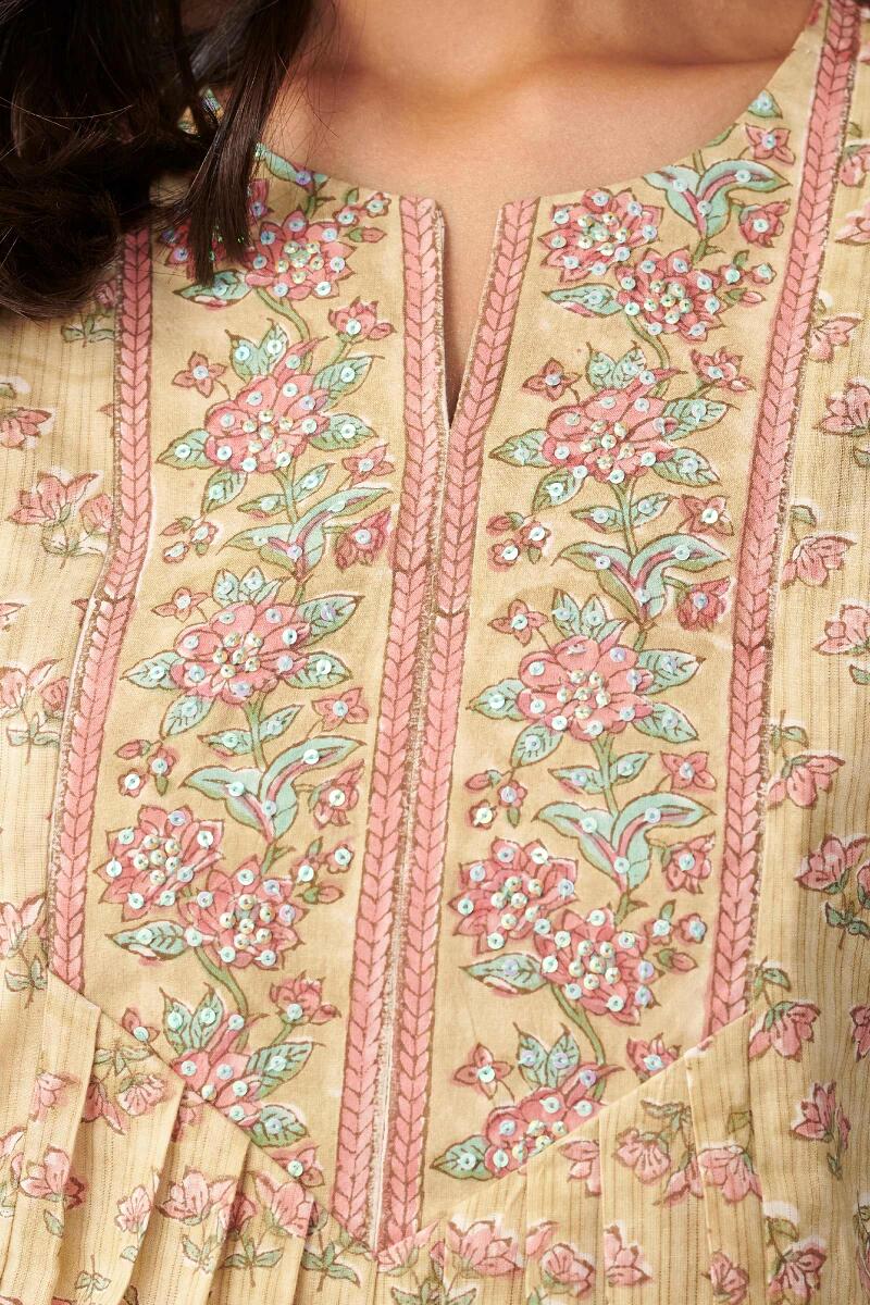 Nasrine Mehr Sanganeri Top