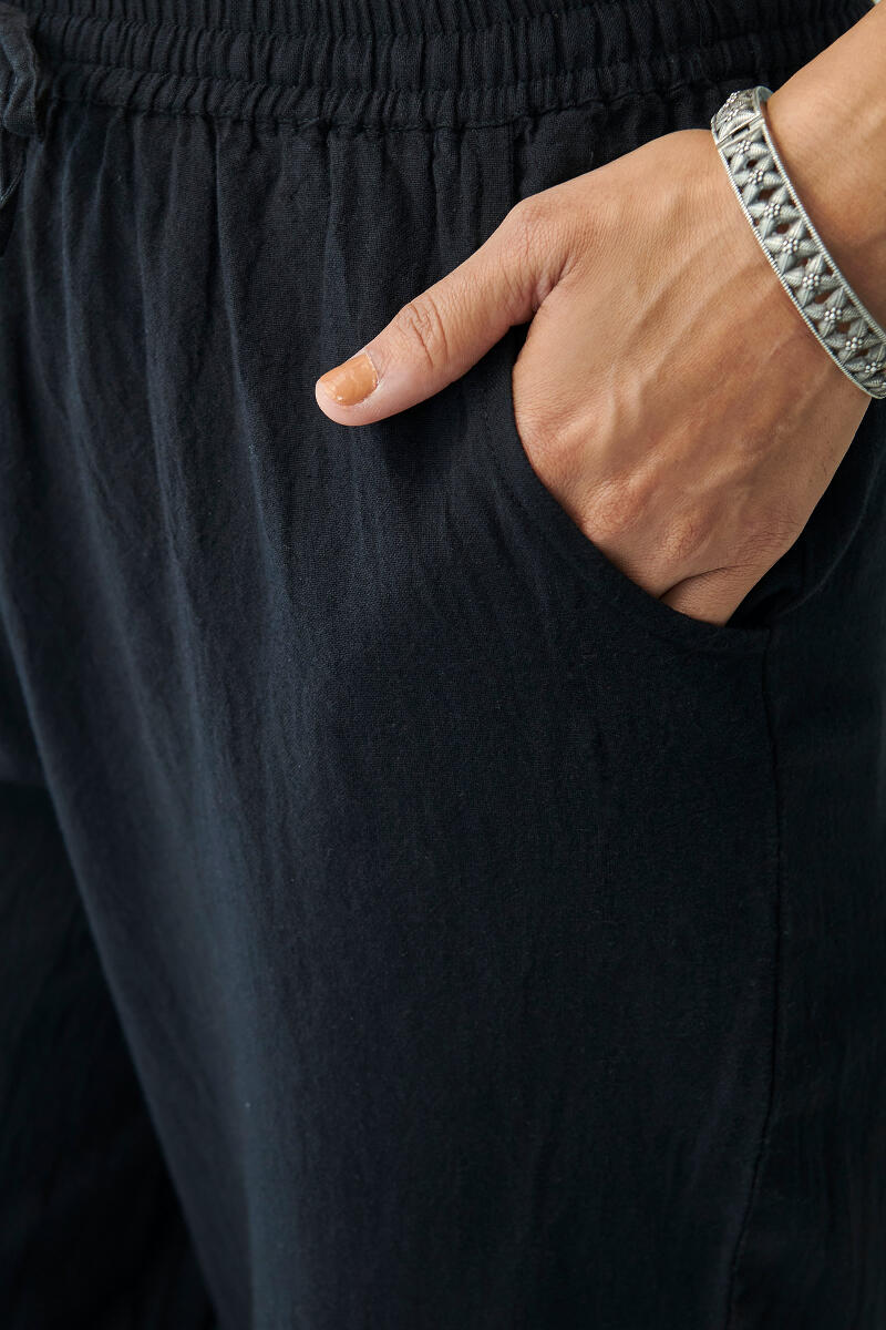 Kashida Black Handloom Farsi