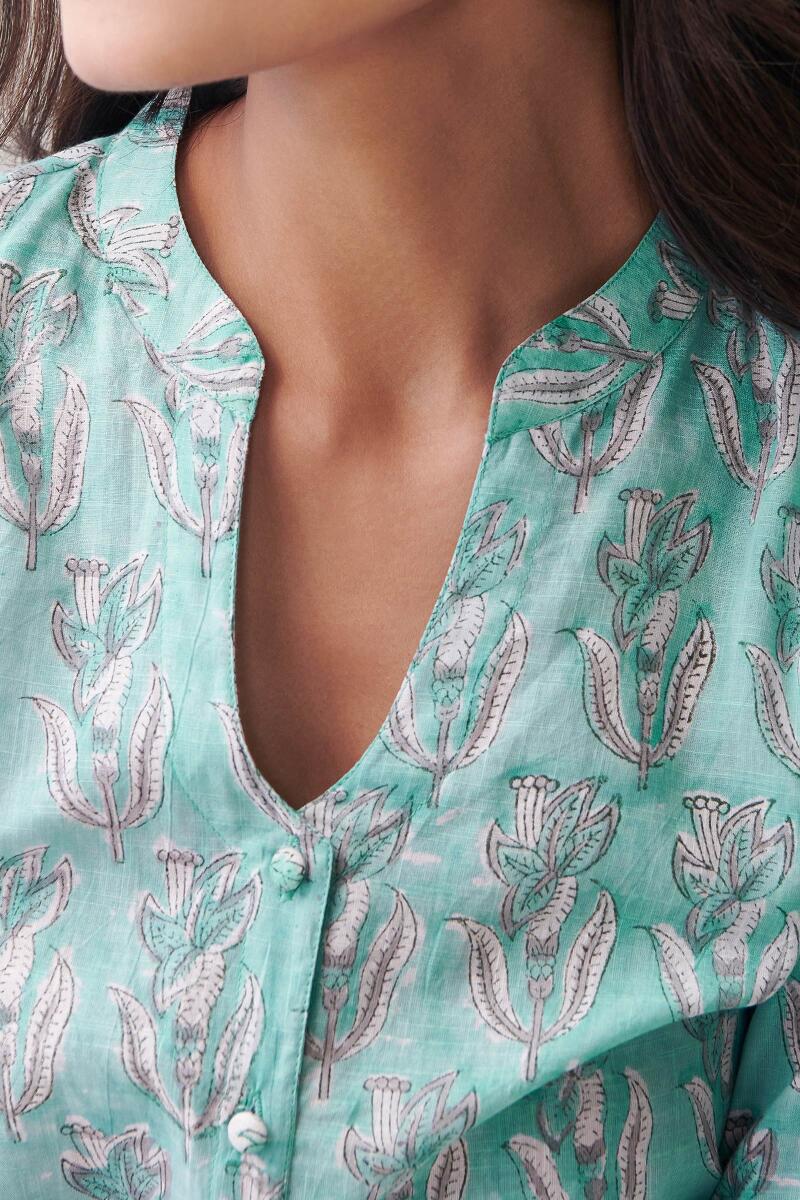 Gauhar Mehak Sanganeri Top