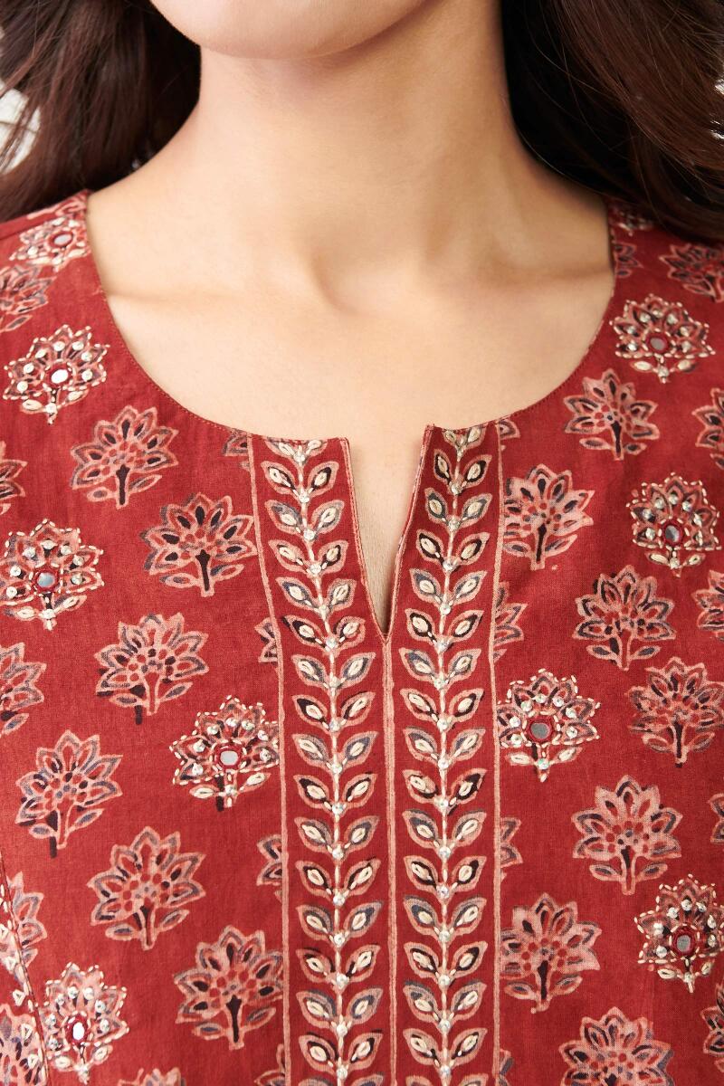 Sehra Madina Ajrak Top
