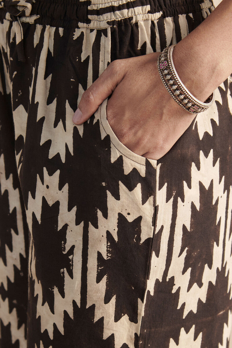 Sehra Rumani Akola Farsi