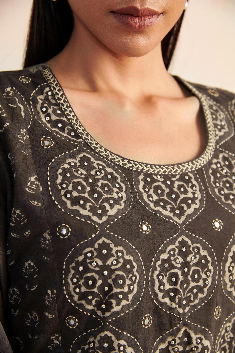 Sehra Meher Akola Kurta