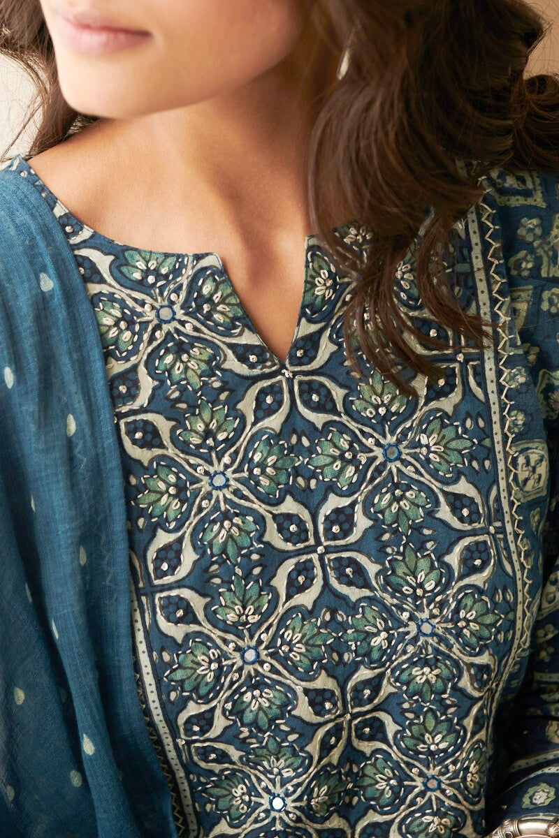 Sehra Zara Ajrak Kurta