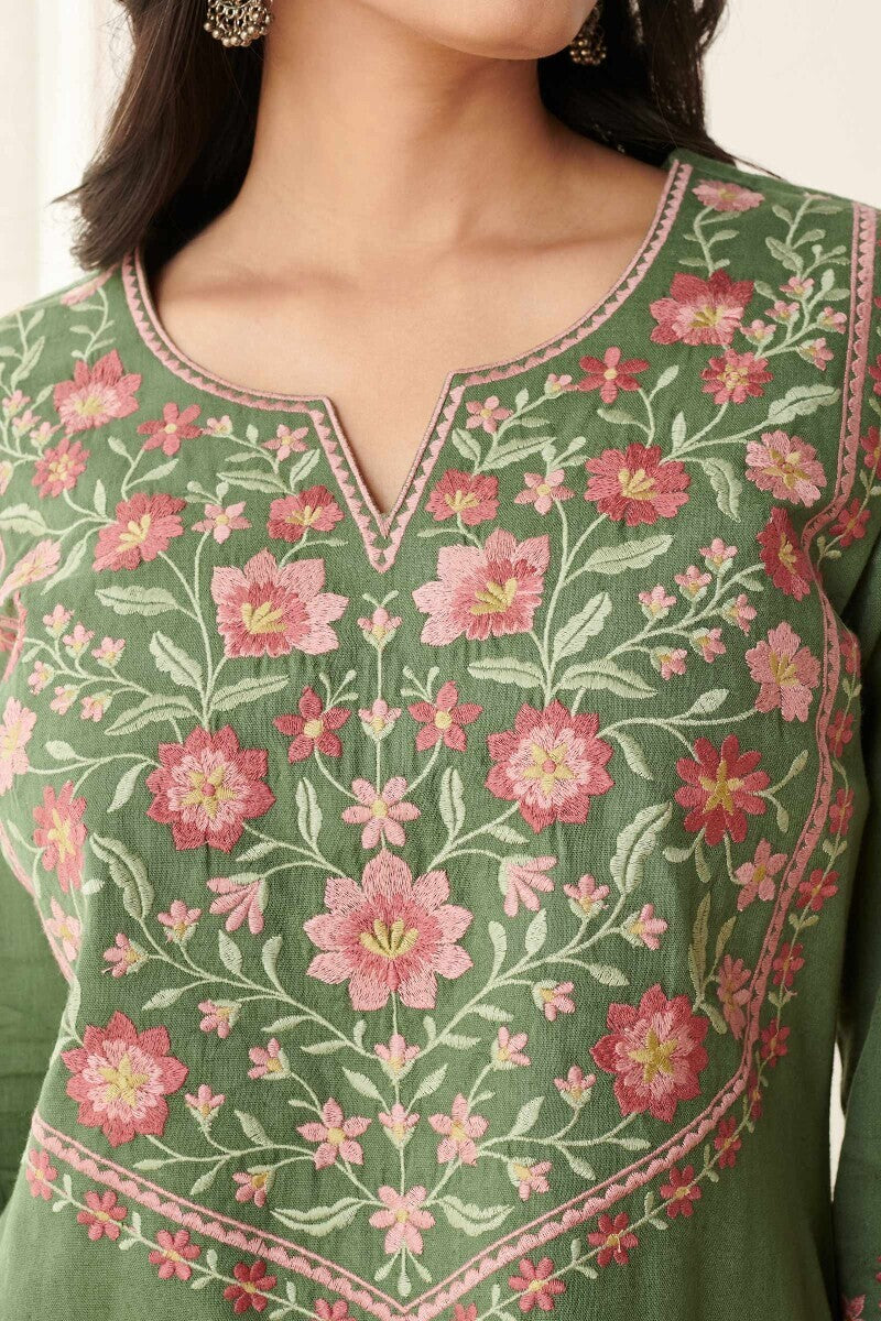 Mehreen Saira Kurta