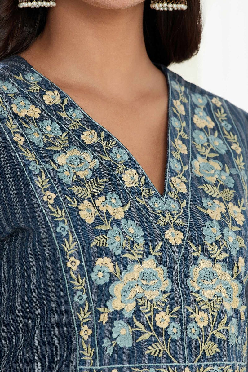 Naadirah Seerat Handloom Kurta