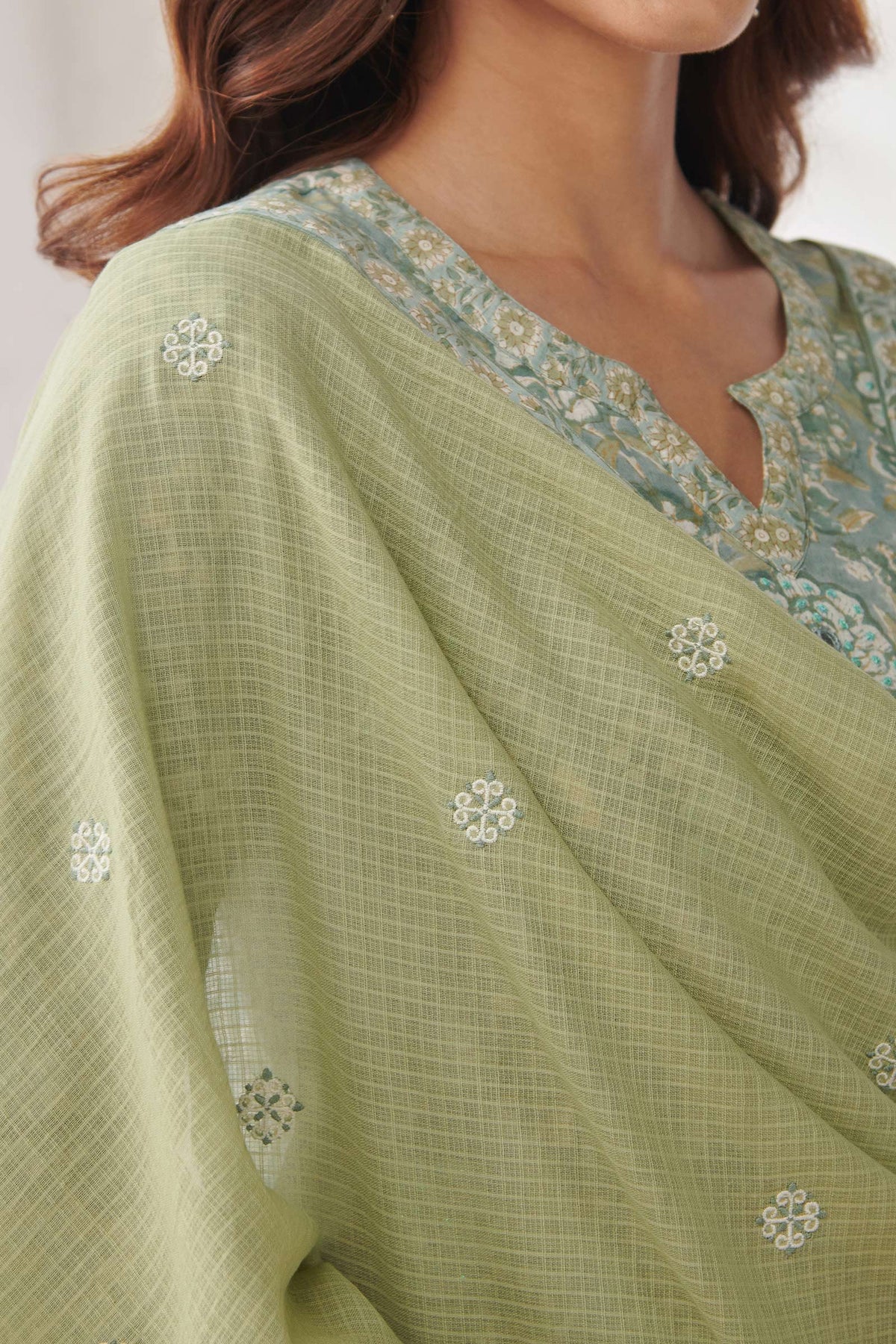 Gulshan Bagh Aliza Kota Dupatta