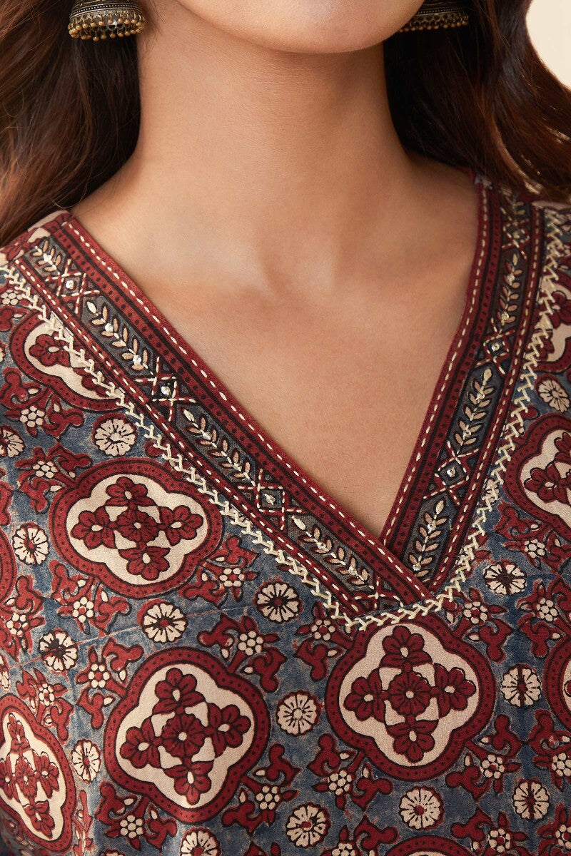 Sehra Ruhi Ajrak Kurta