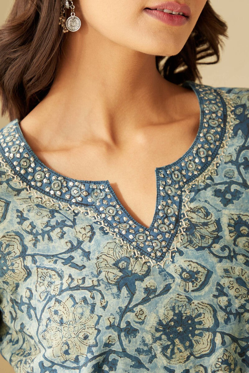 Sehra Zohra Akola Kurta