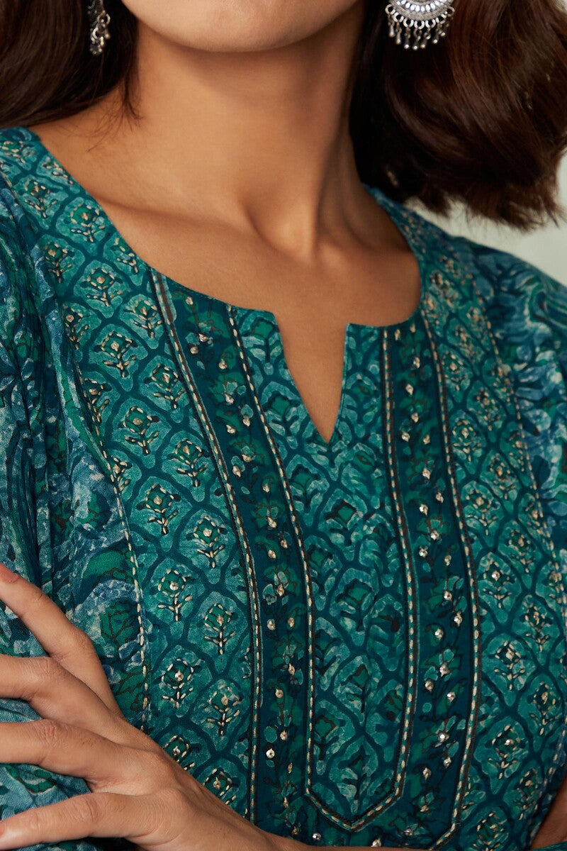 Sehra Noor Akola Kurta