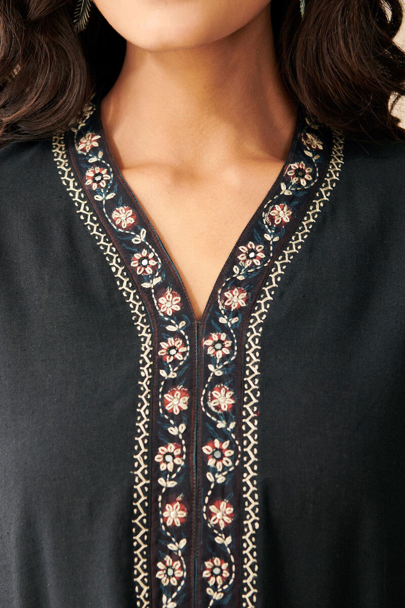 Gauhar Zenia Kurta
