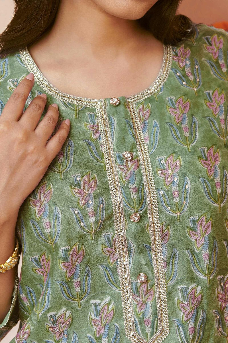 Mehrunissa Farhat Chanderi Kurta