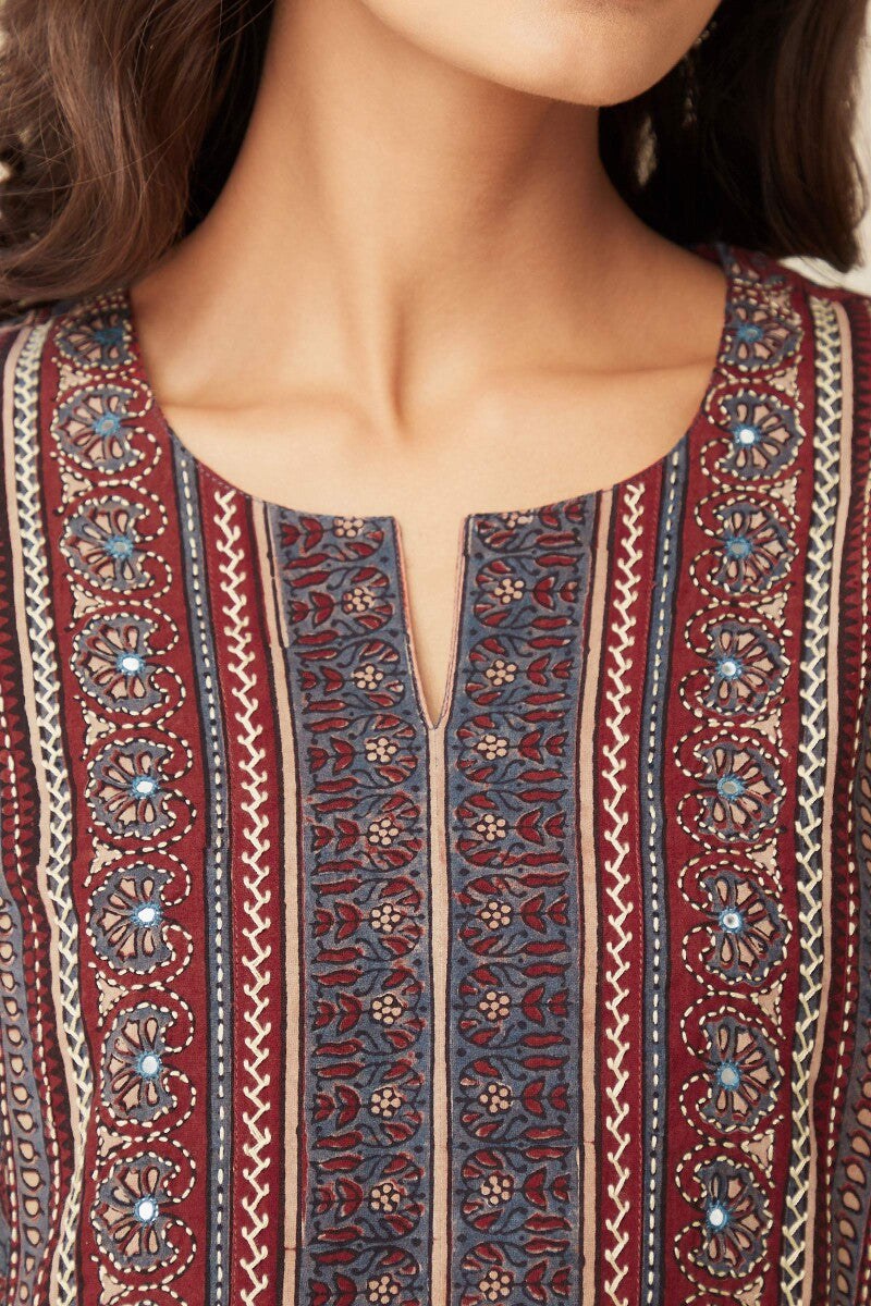 Sehra Nizam Ajrak Kurta