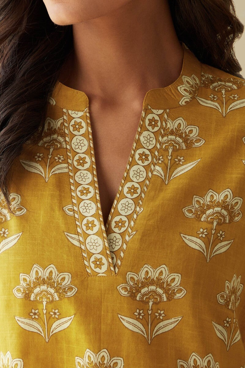 Rosheen Niyamat Loungewear Set