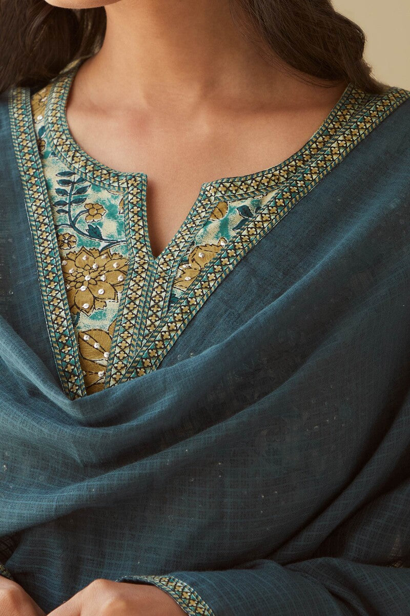 Gauhar Shirin Dupatta