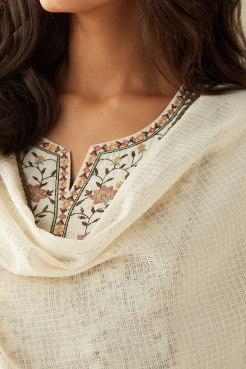 Roza Farzana Dupatta