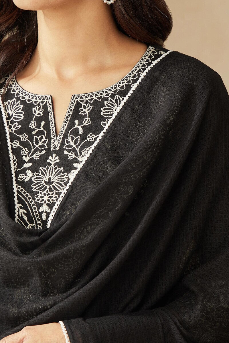 Roza Nahid Dupatta