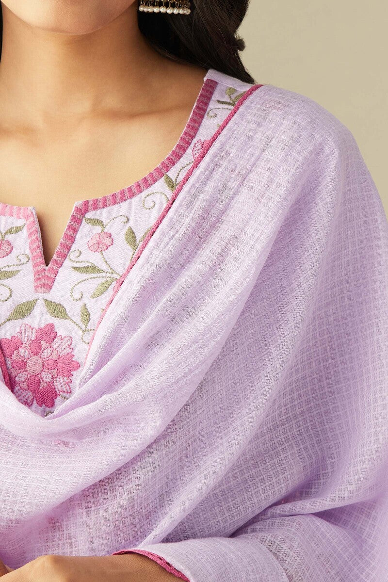 Roza Nikhat Dupatta