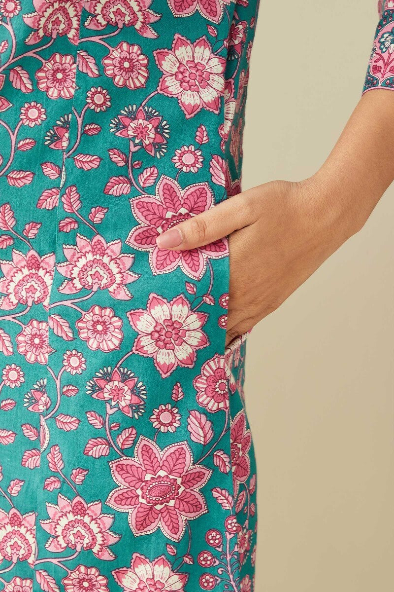 Gauhar Sahira Kaftan
