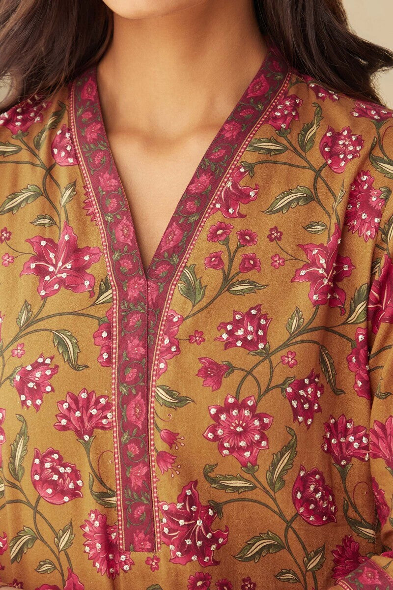 Mahnoor Meher Kurta