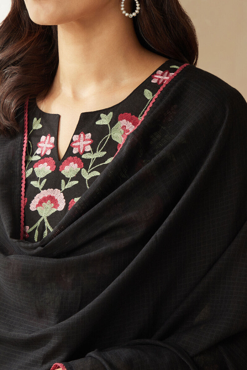 Rosheen Nazneen Dupatta