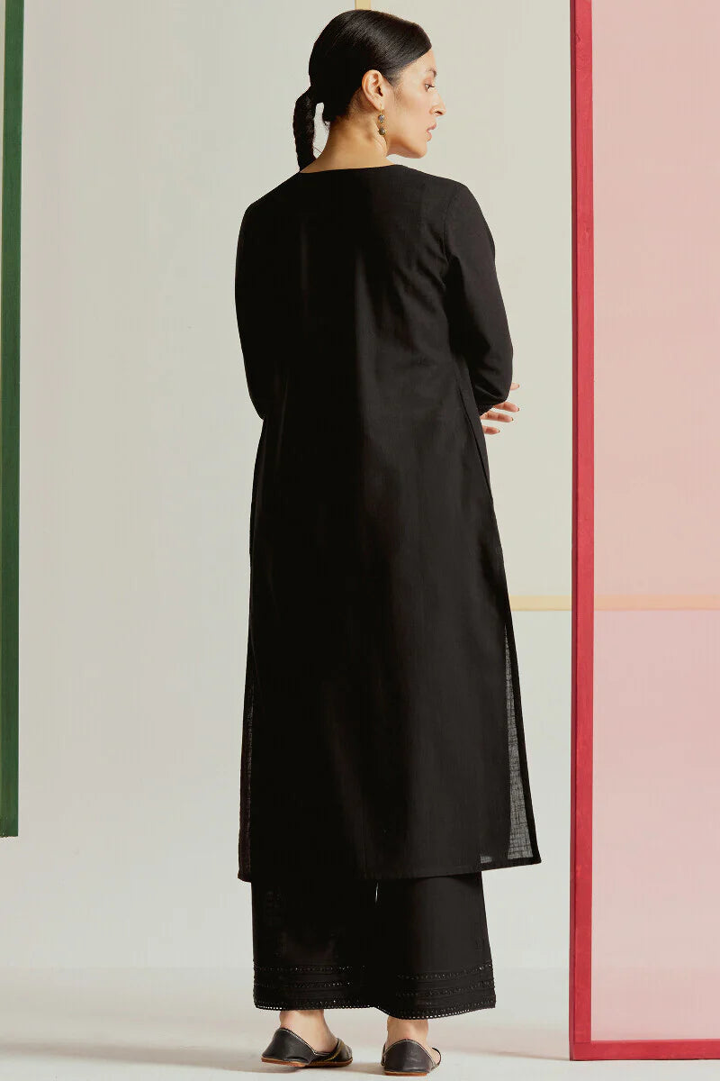 Surplus: Roza Seerat Black Kurta