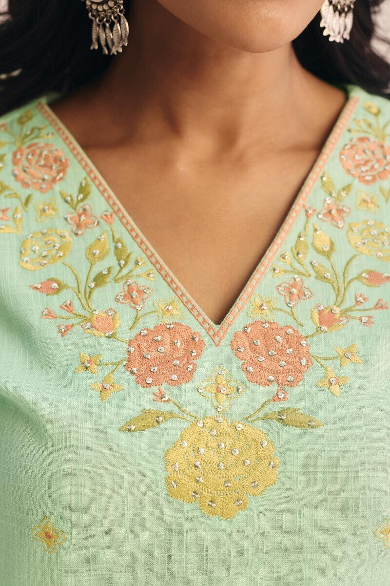 Mehraab Nida Kurta