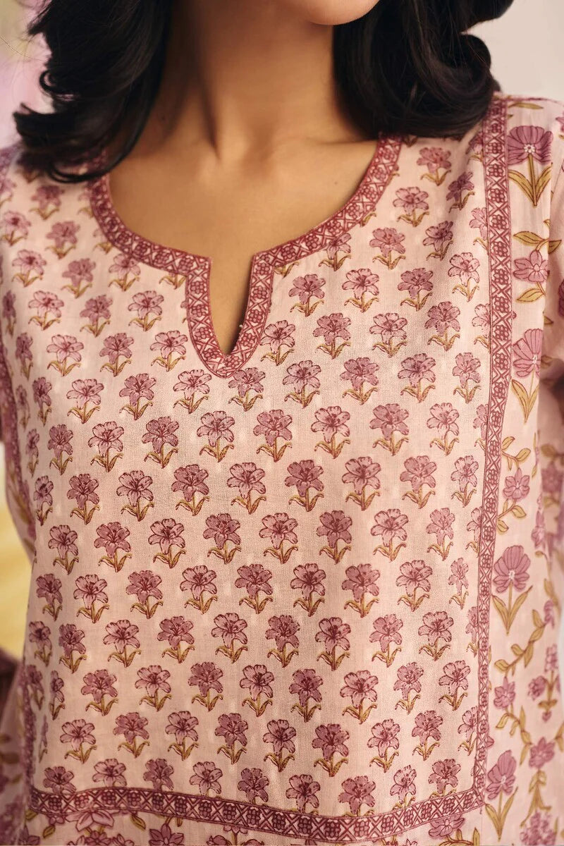 Surplus: Gulraiz Rumaisa Kaftan