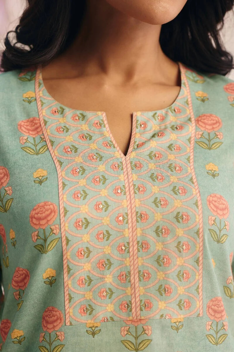 Surplus: Gulraiz Afsana Top