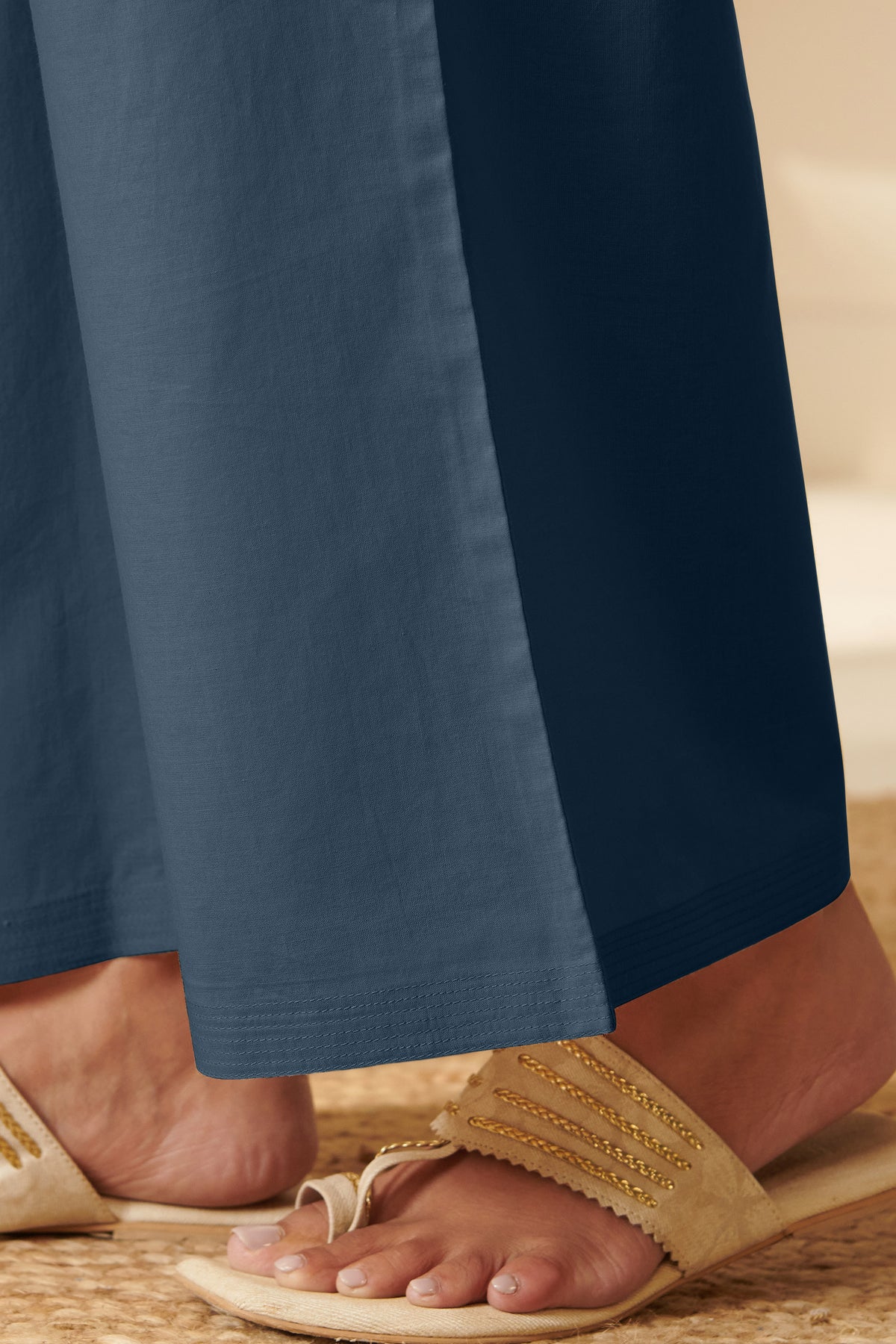 Roza Farzin Blue Farsi