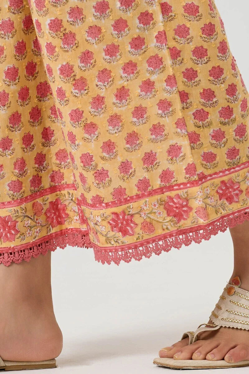 Surplus: Gauhar Shaira Farsi