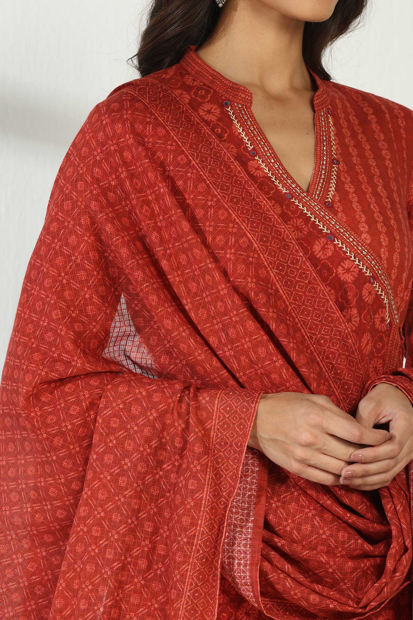 Rangrez Saisha Dupatta