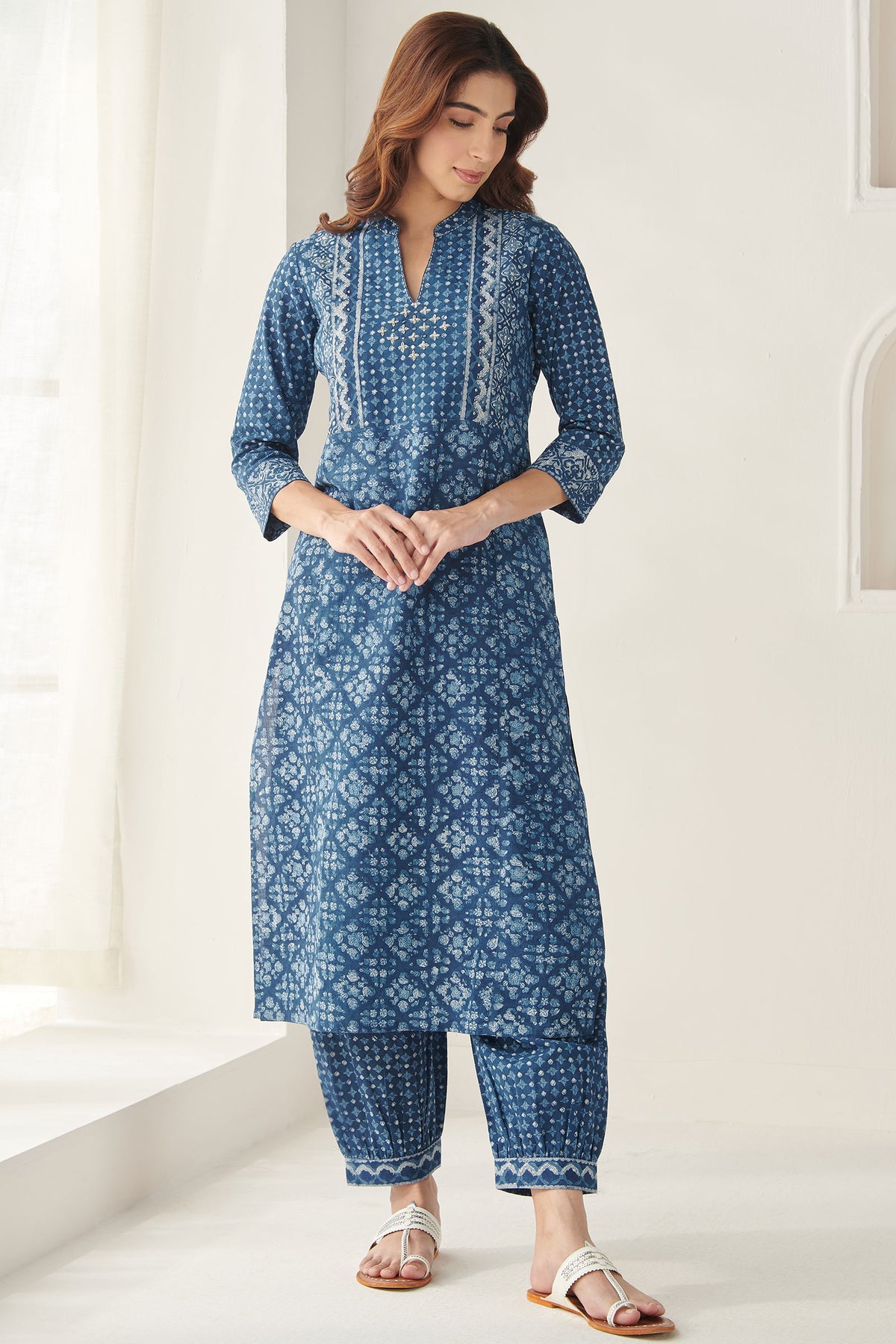 Sehra Nusrat Indigo Kurta