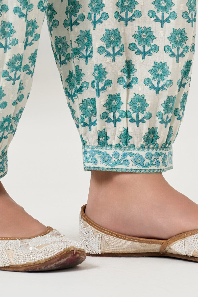 Neelofar Rasia Izhaar Pants