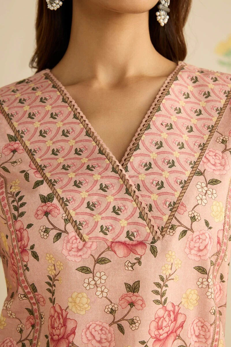 Surplus: Gulraiz Sufiya Kurta