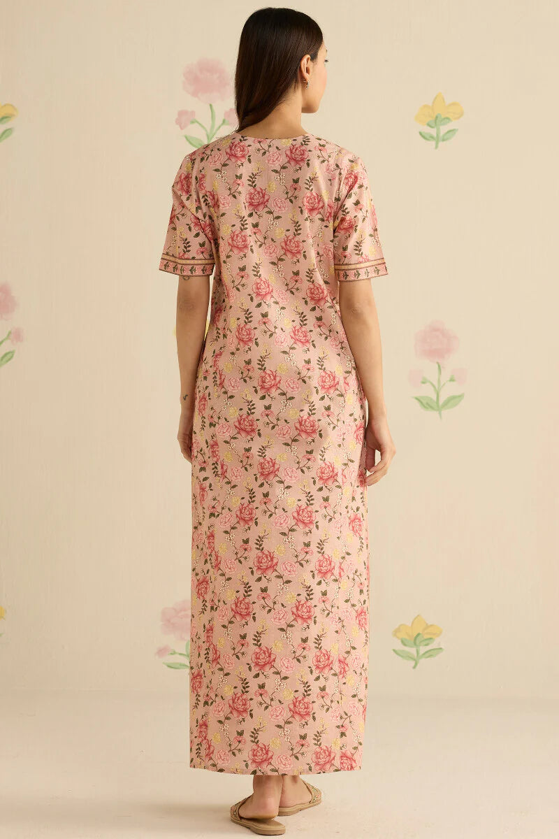 Surplus: Gulraiz Nida Kaftan