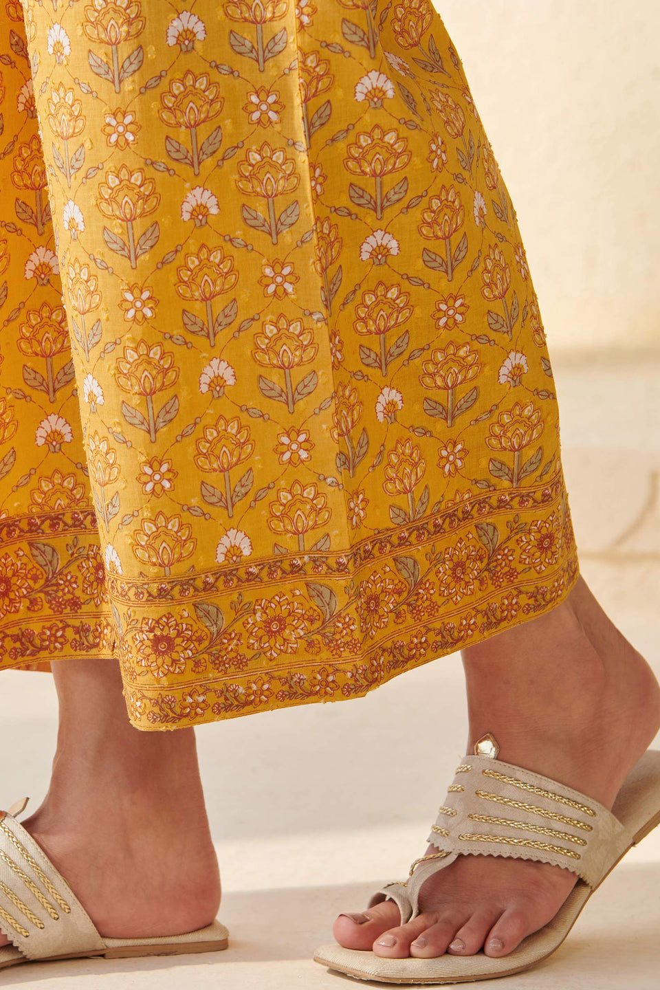 Gulbarg Alya Sanganeri Farsi