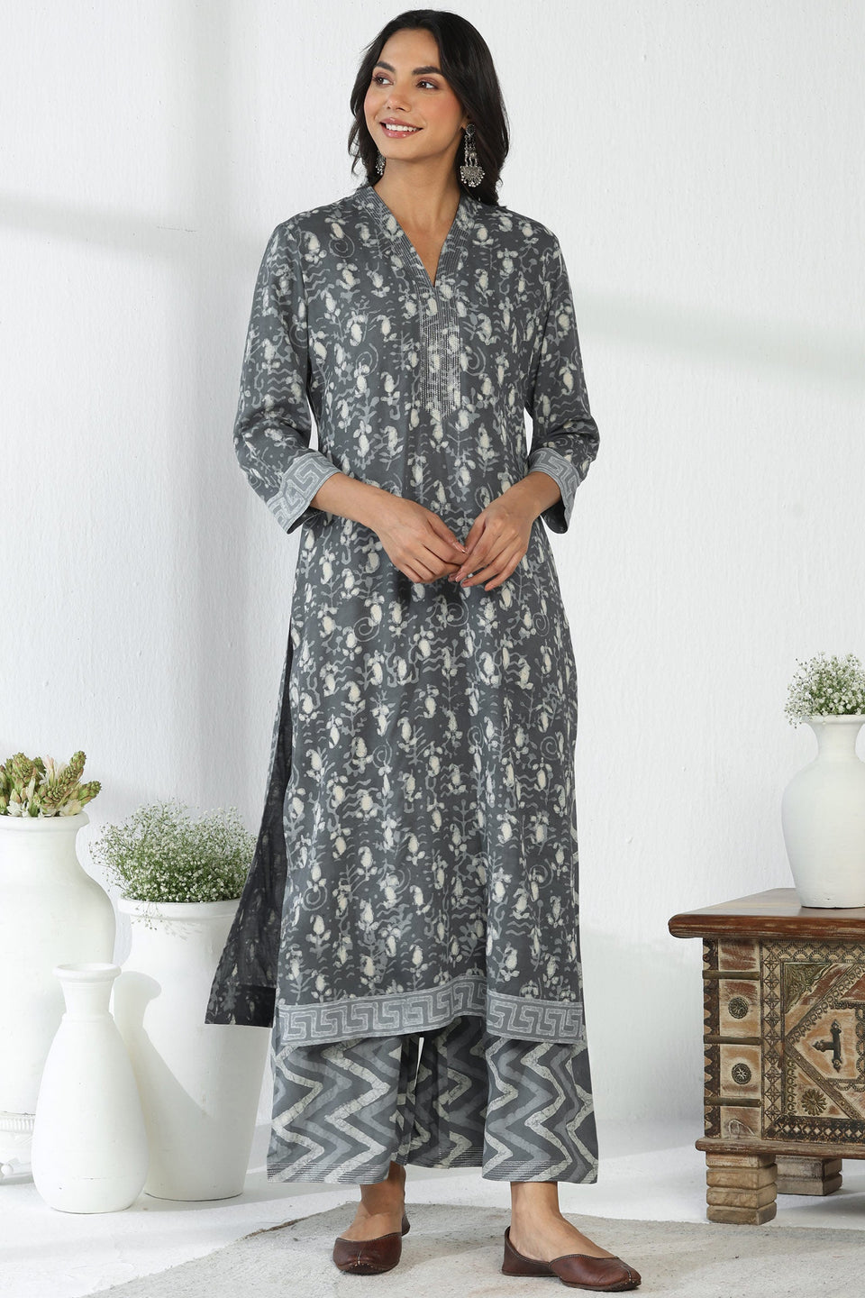 Surplus: Sehra Rasia Dabu Kurta