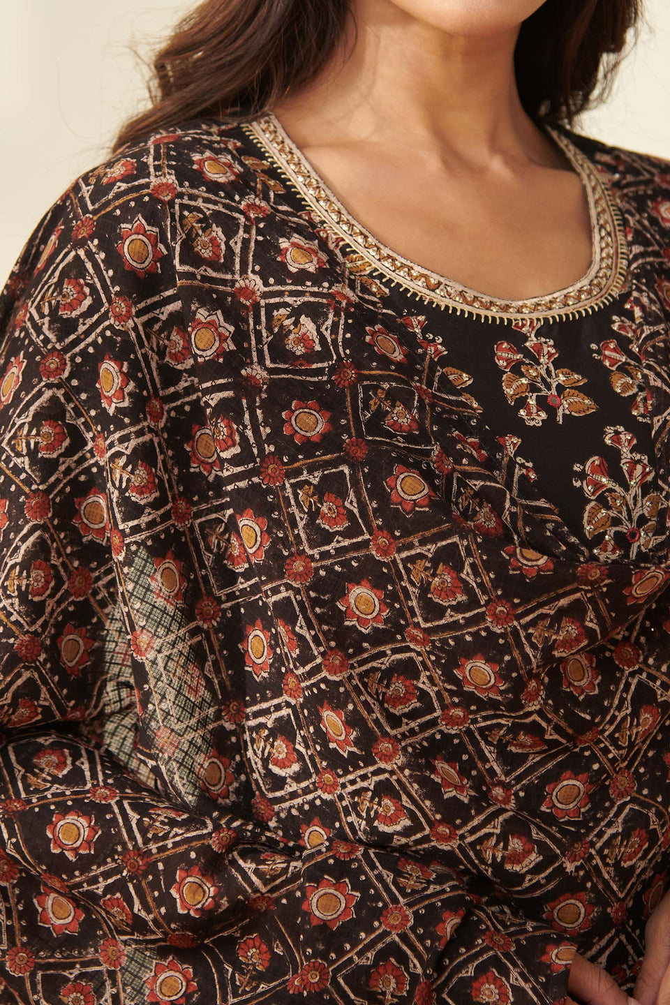 Sehra Yasmine Bagru Dupatta